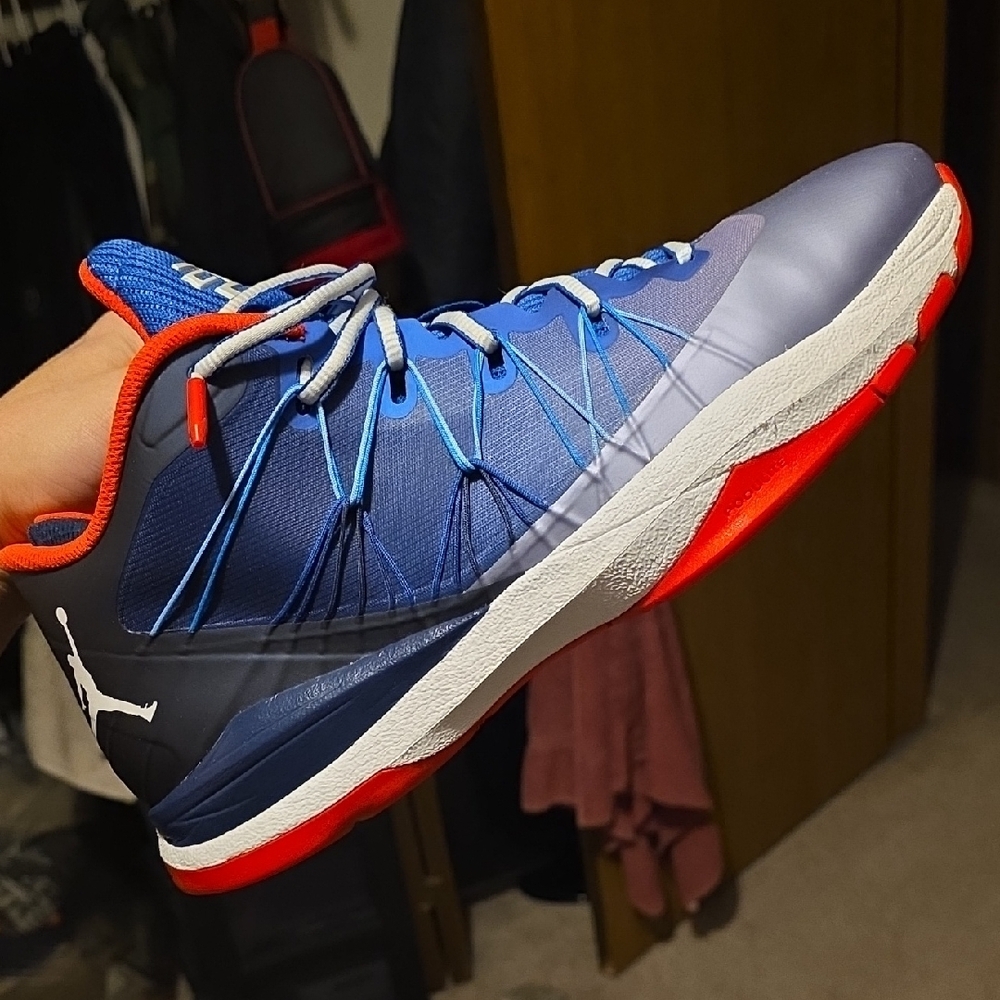 Jordan Blue and Orange Sneakers - Picture 2 of 9